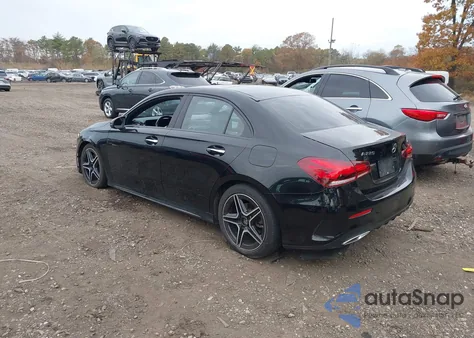 2019 Mercedes-Benz A 220 4Matic из США, поврежденный, VIN WDD3G4FB5KW019822